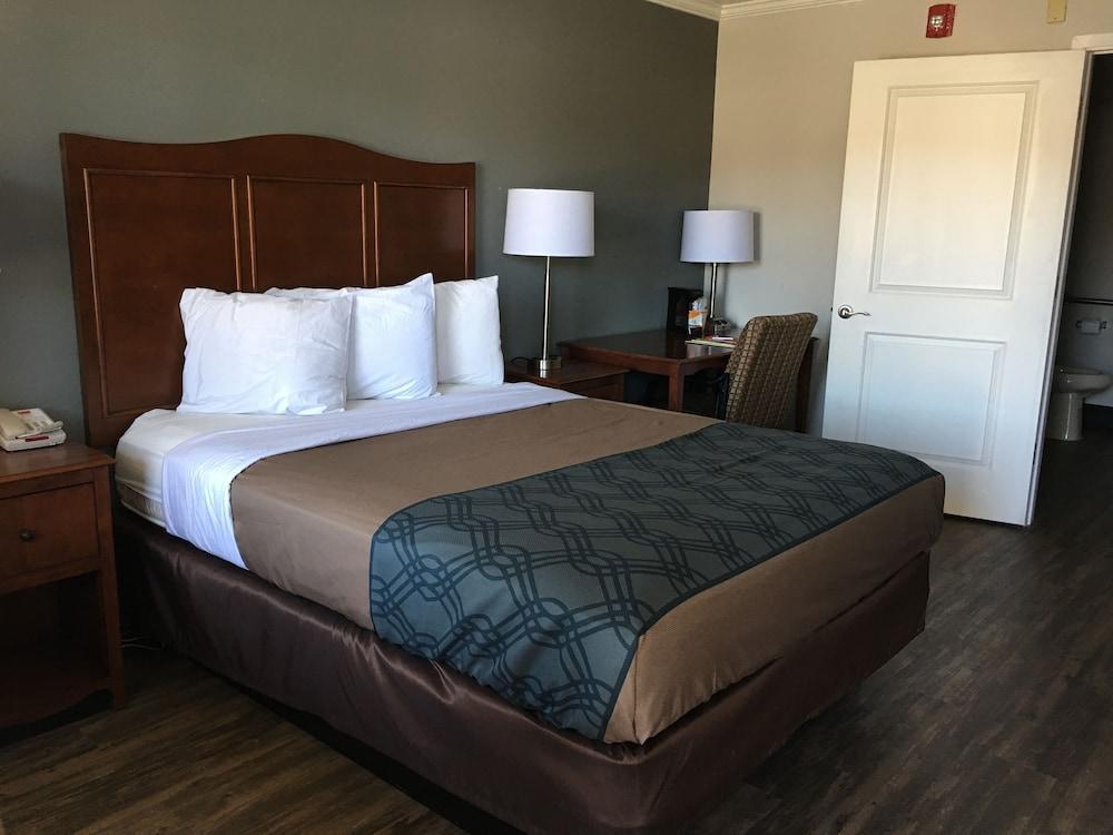 Travelodge By Wyndham Canton-Livonia Area, Mi Buitenkant foto