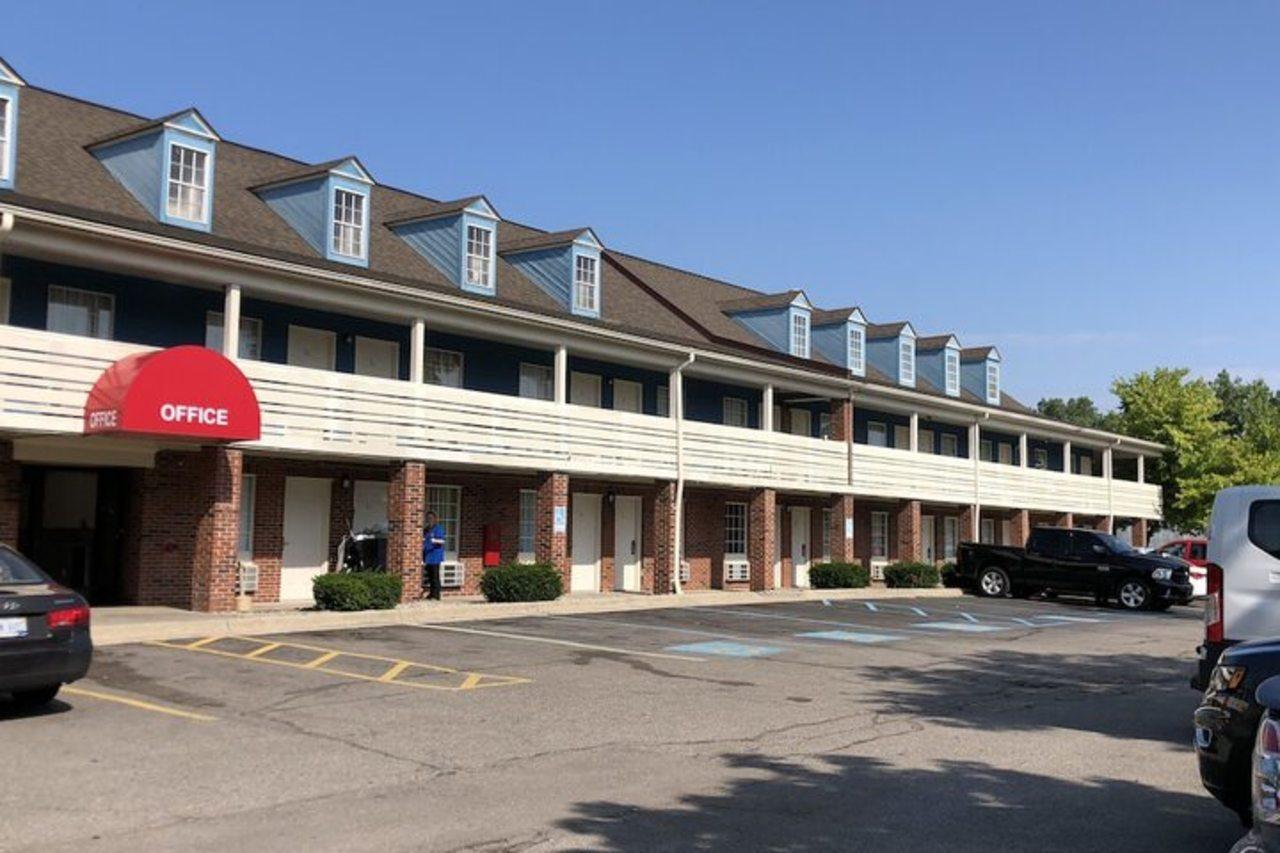 Travelodge By Wyndham Canton-Livonia Area, Mi Buitenkant foto