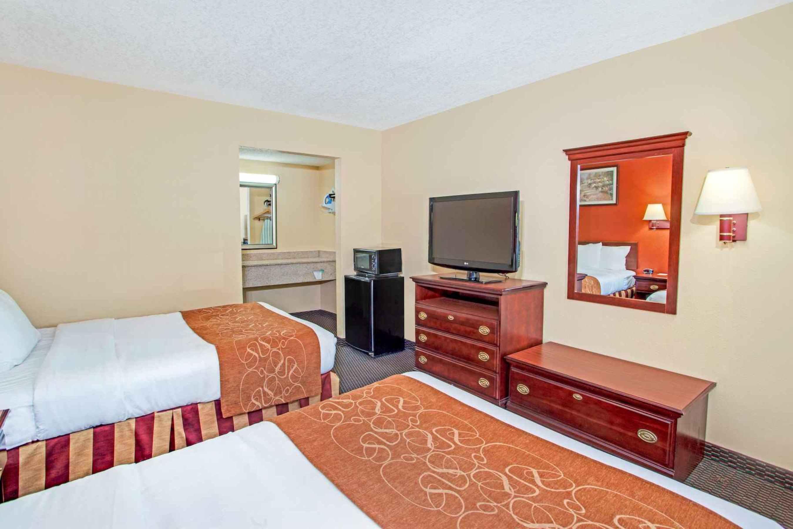 Travelodge By Wyndham Canton-Livonia Area, Mi Buitenkant foto