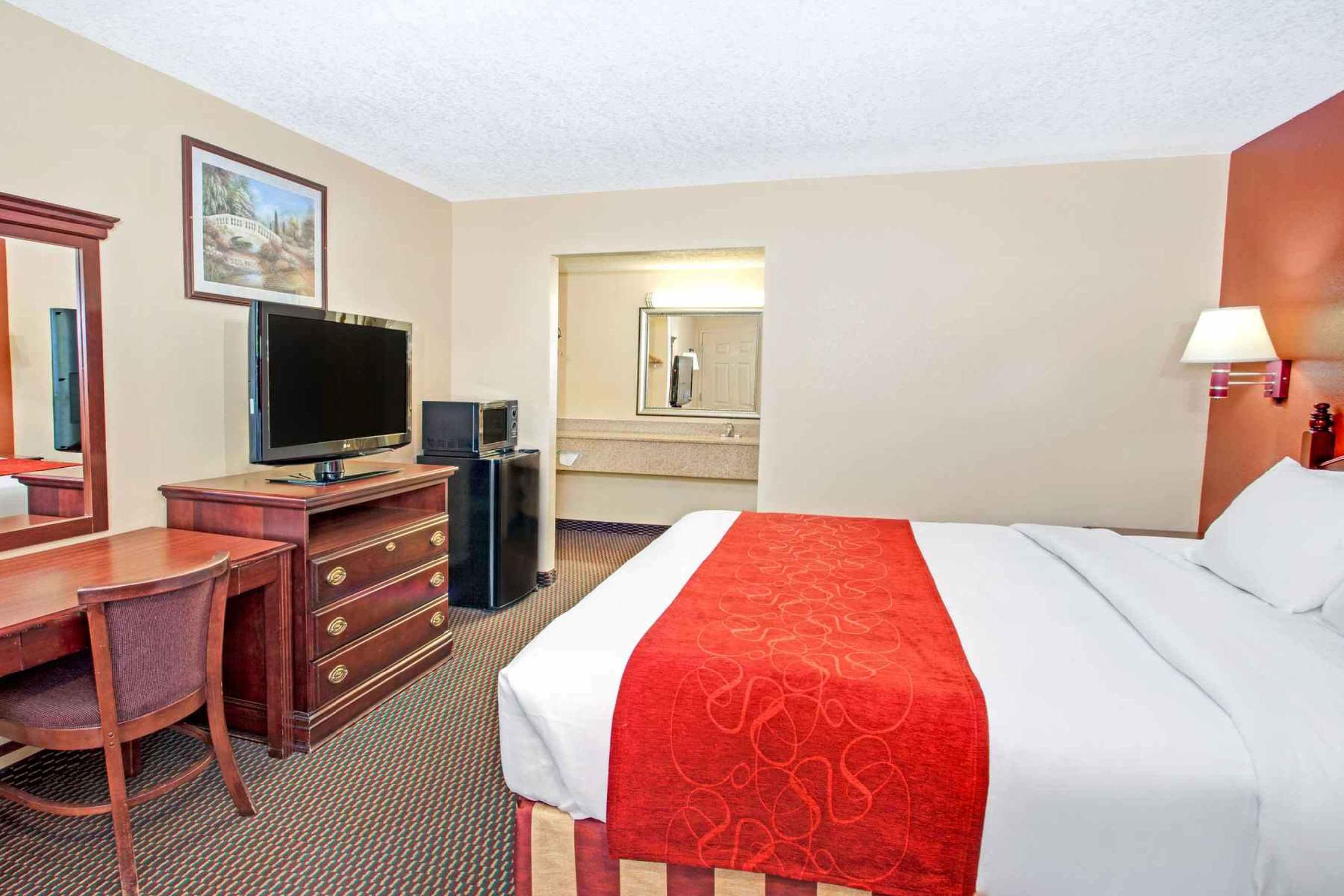 Travelodge By Wyndham Canton-Livonia Area, Mi Buitenkant foto
