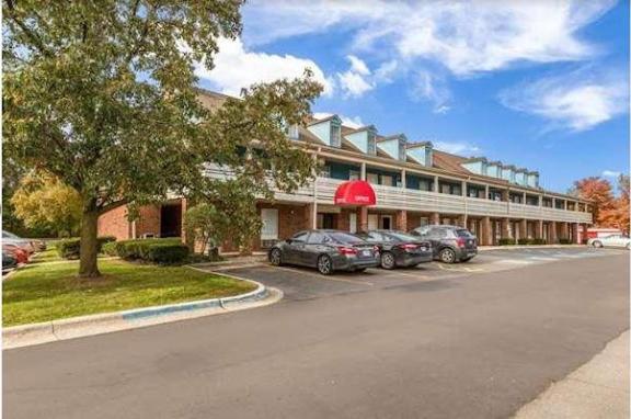 Travelodge By Wyndham Canton-Livonia Area, Mi Buitenkant foto